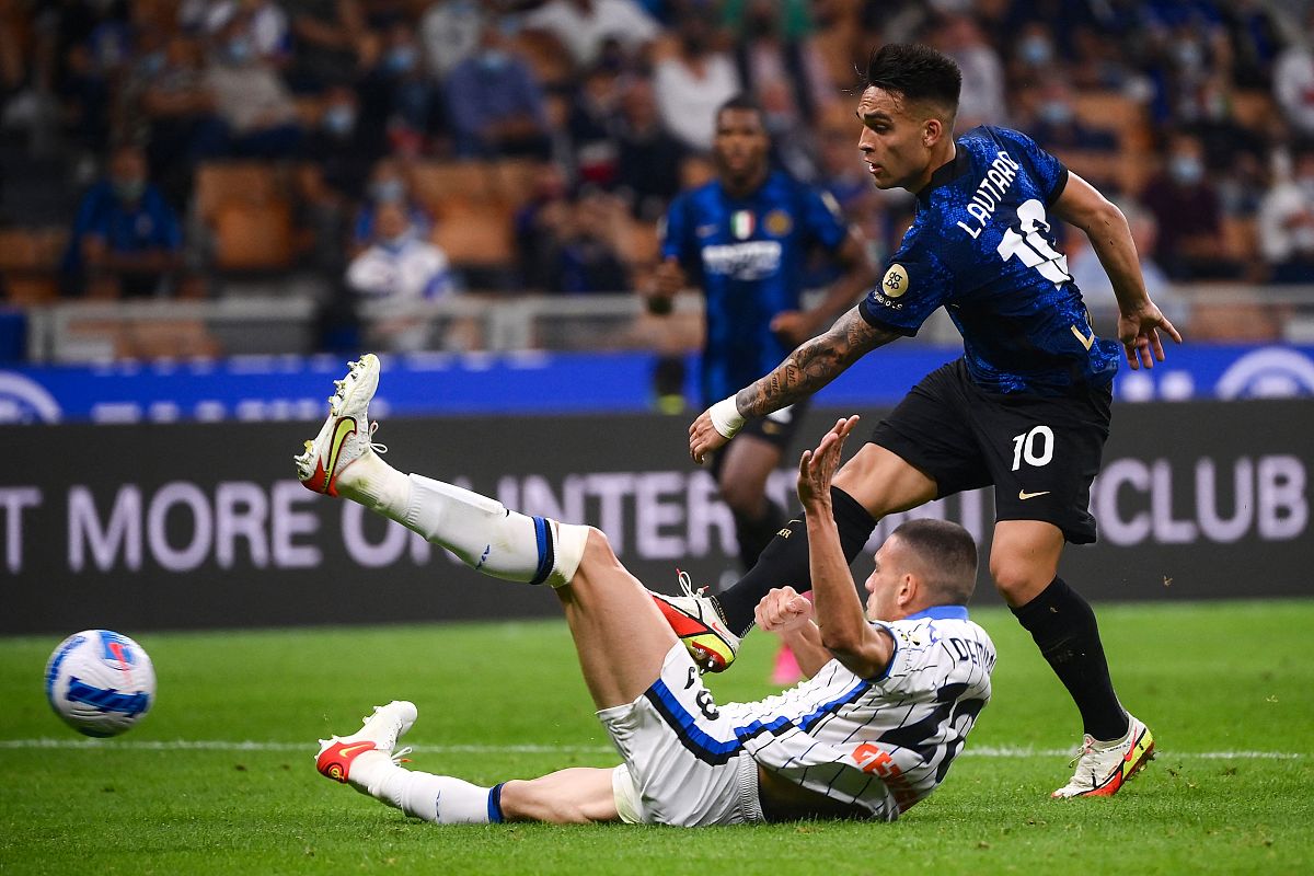 关于切尔西开场5分钟连进两球，AC米兰防线形同虚设！的信息